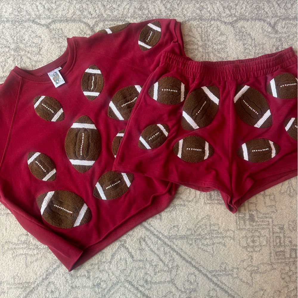 QUEEN OF SPARKLES maroon football set, 2XL